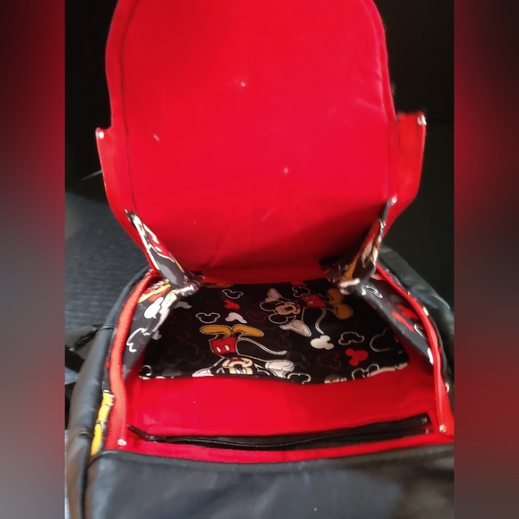 Mickey Mouse Sling Bag Backpack Adjustable Single Strap Disneyland Knapsack (t3) - Picture 7 of 8